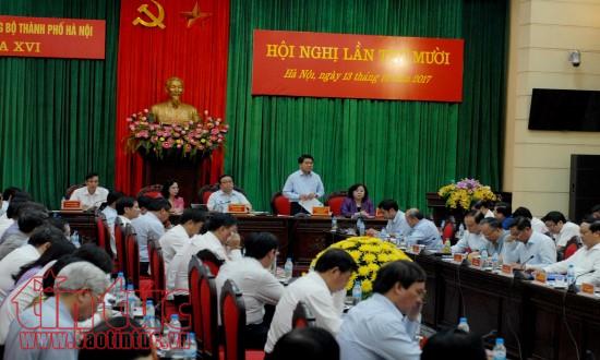 Sẽ cưỡng chế các hộ dân cản trở hoạt động tại bãi rác Xuân Sơn (Sơn Tây) ảnh 1